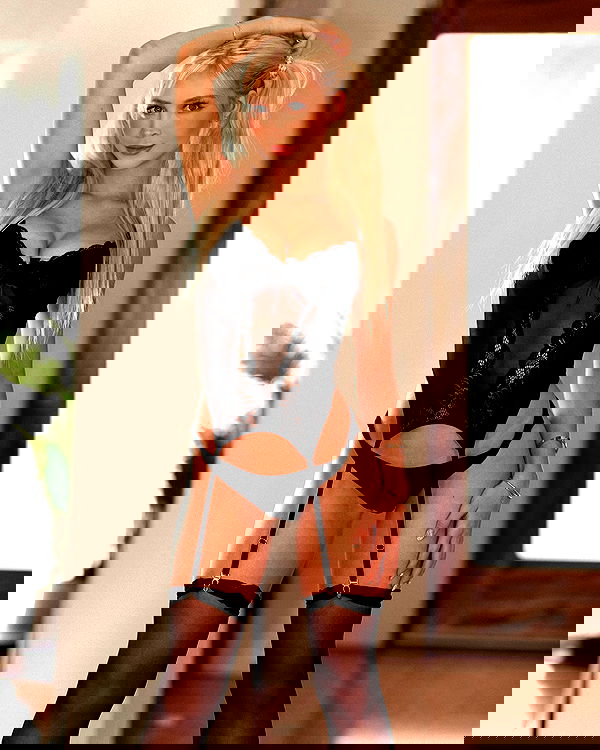 emxllouise2 image ~ Altpins