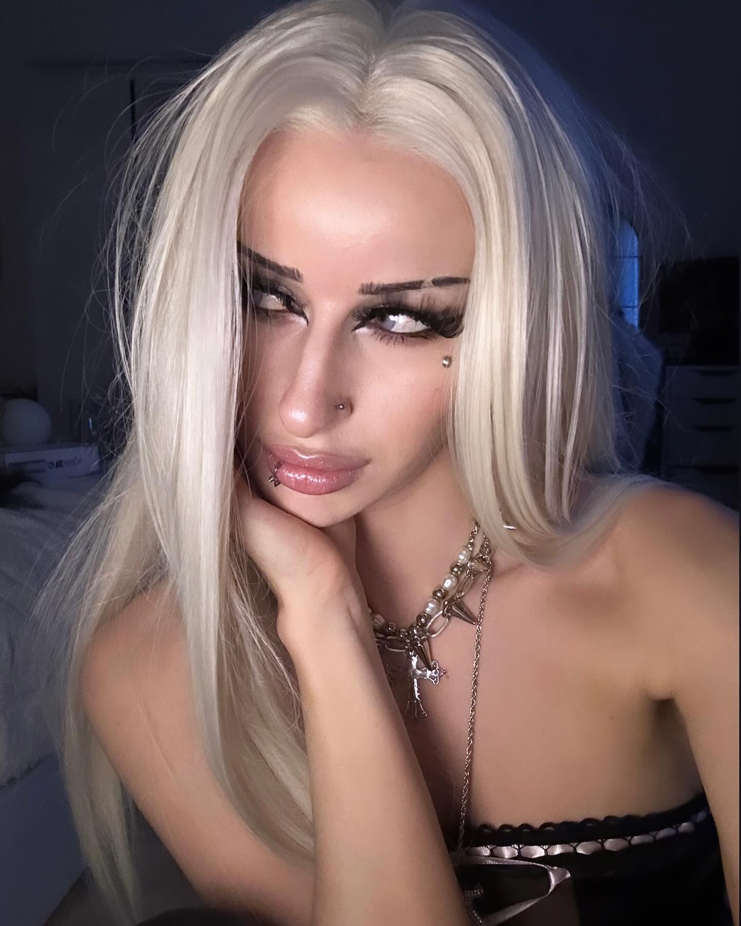 evameganosova instagram image archive image