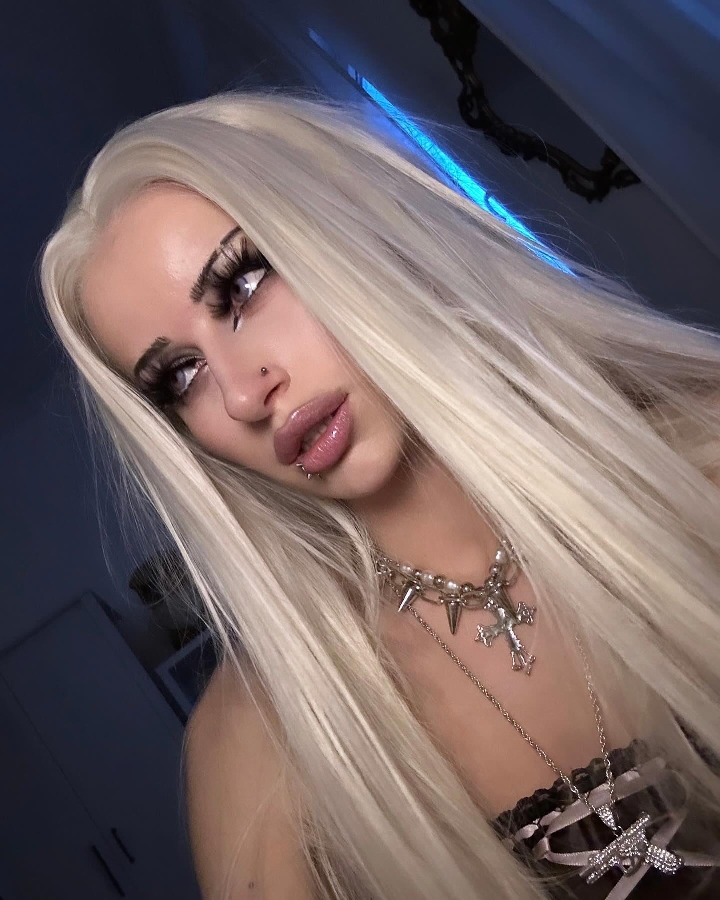 evameganosova instagram image archive image