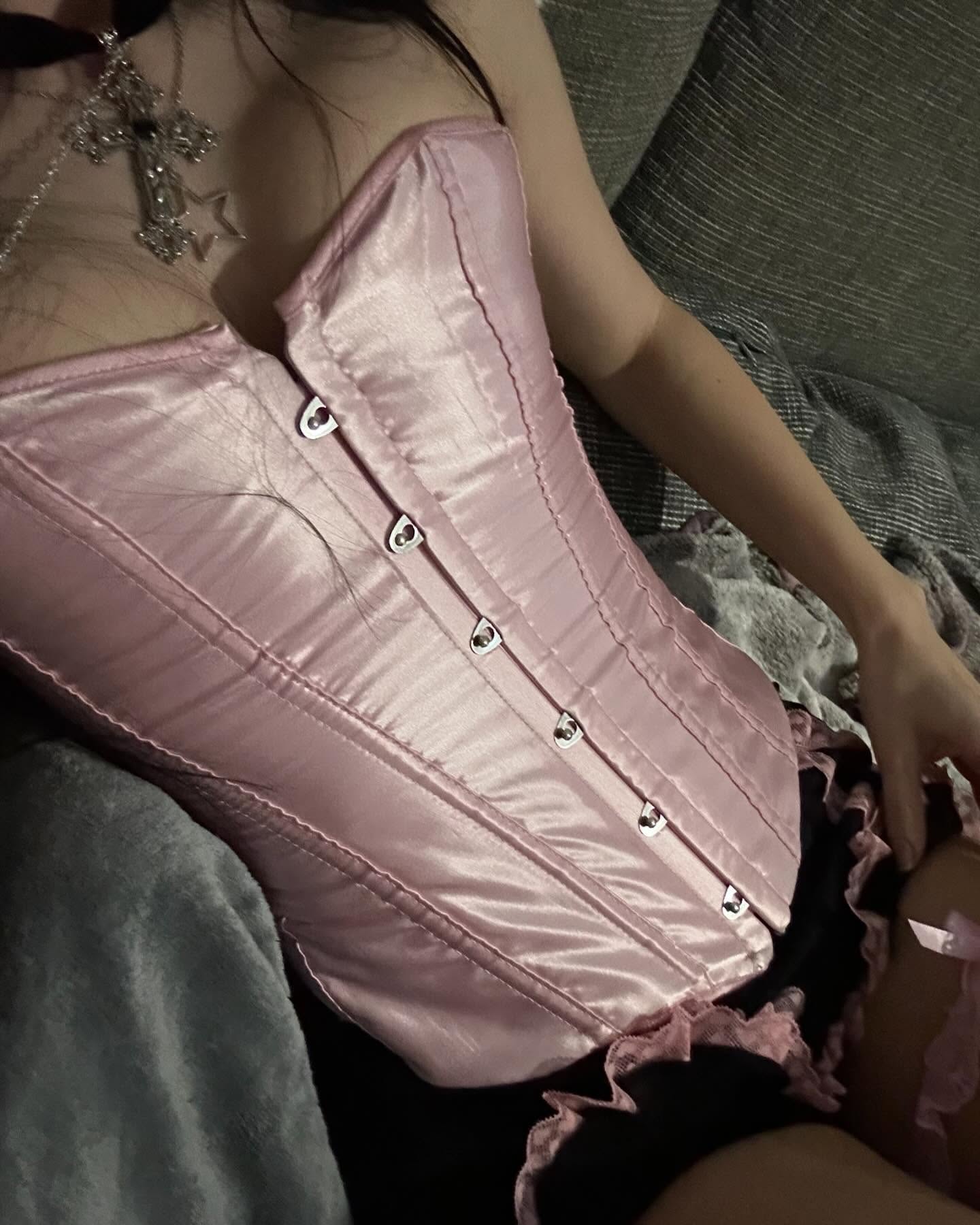 evameganosova instagram image archive image