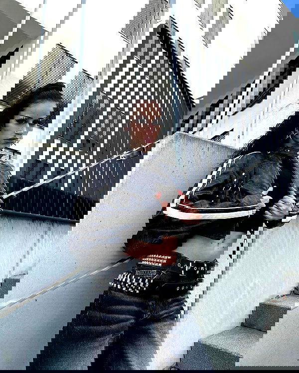 evameganosova image ~ Altpins