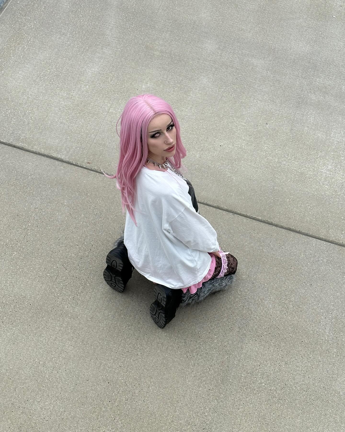 evameganosova instagram image archive image