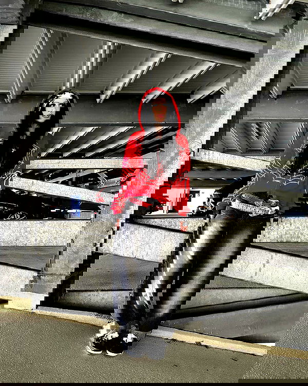 evameganosova image ~ Altpins