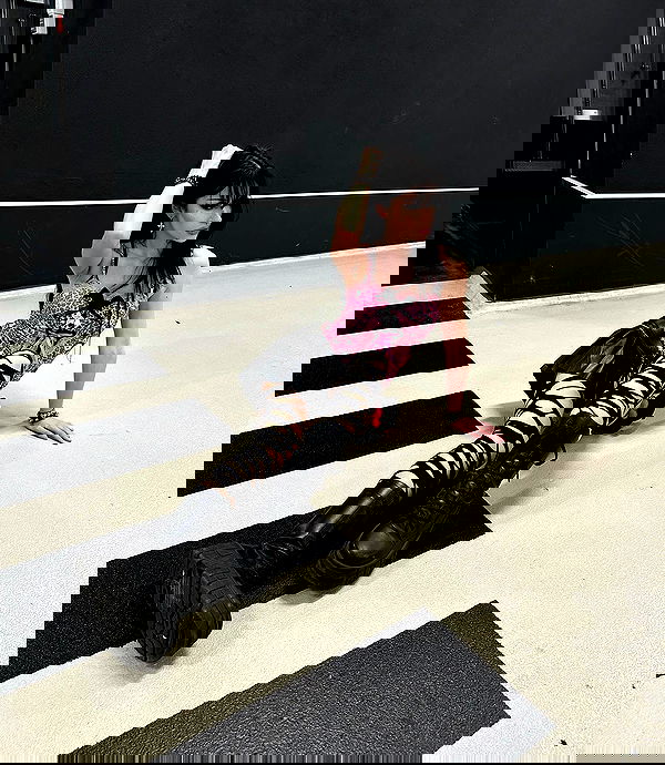 evameganosova image ~ Altpins