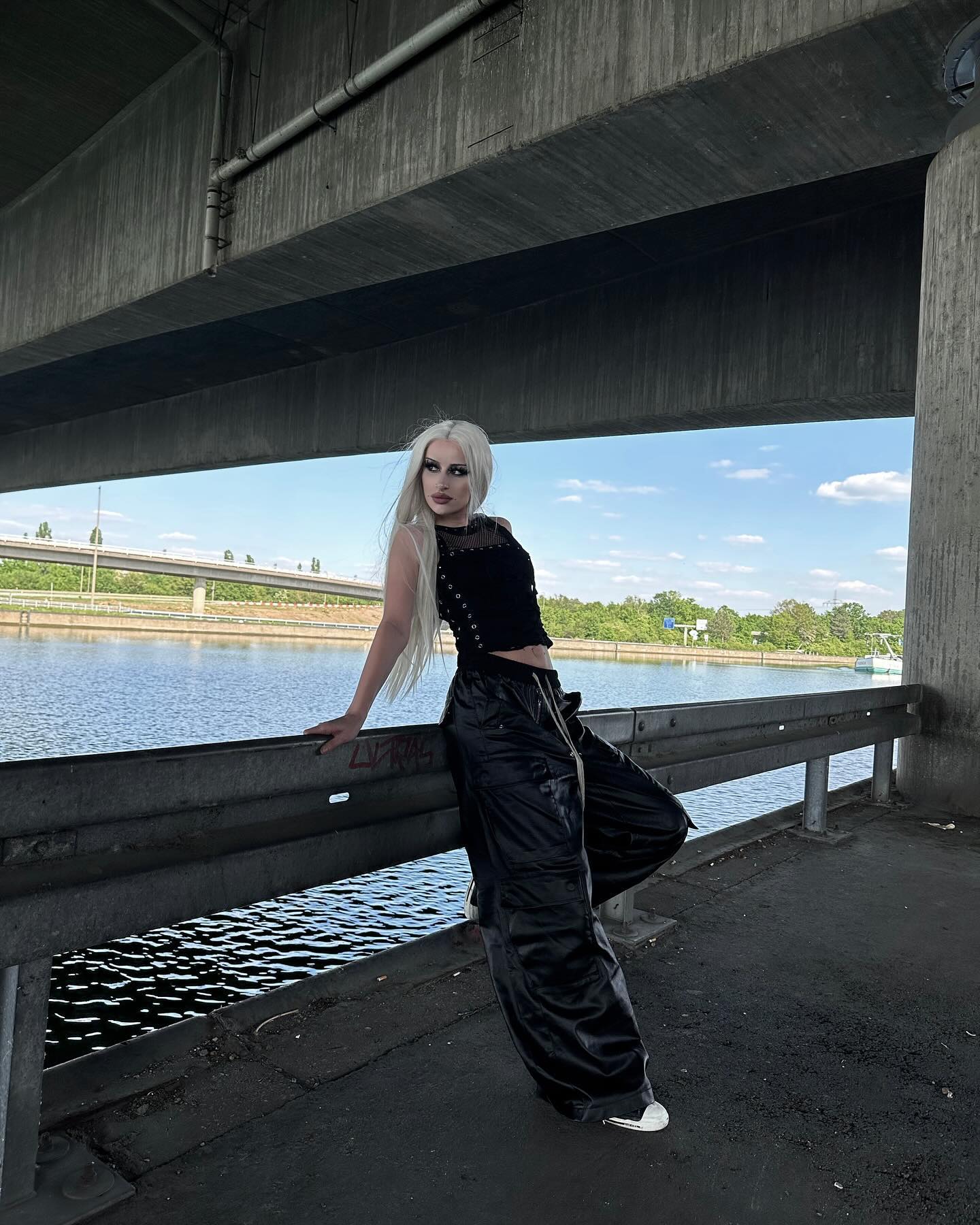 evameganosova instagram image archive image