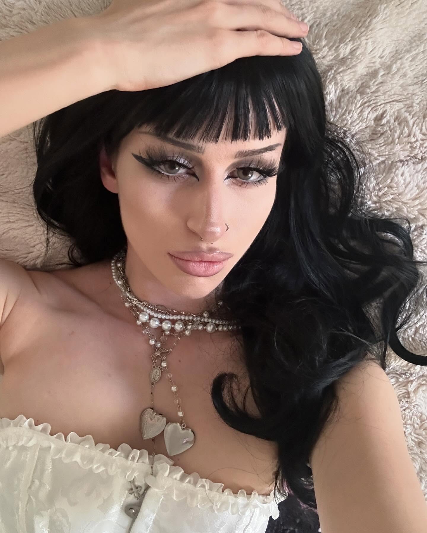 evameganosova instagram image archive image