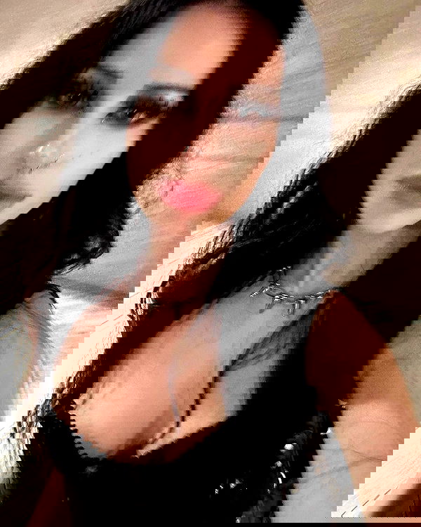 evameganosova image ~ Altpins