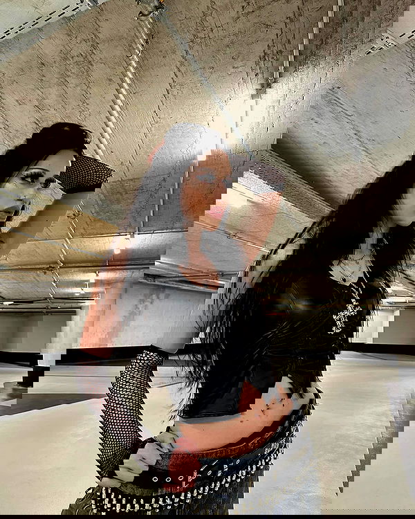 evameganosova image ~ Altpins