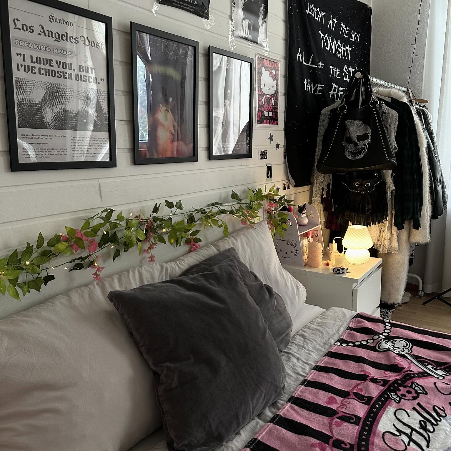 evameganosova instagram image archive image