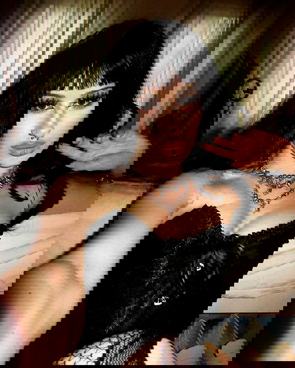 evameganosova image ~ Altpins