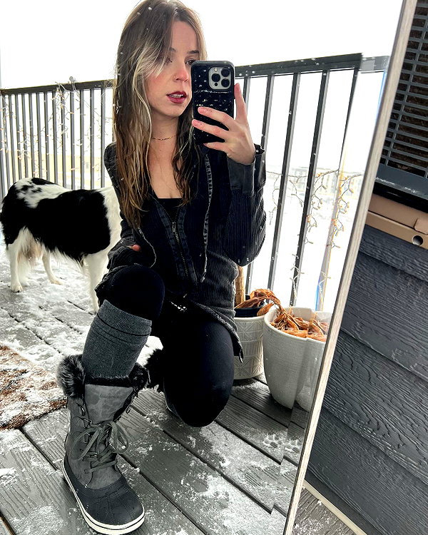 evie.eienni instagram image archive image