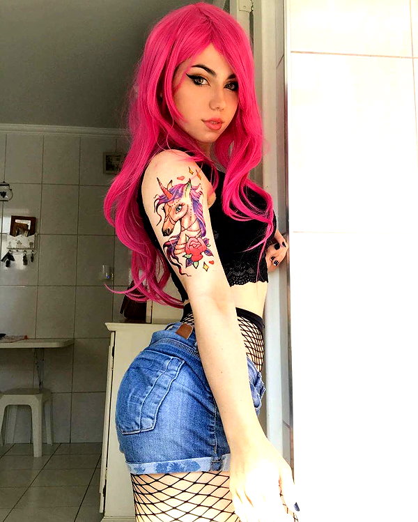 fegalvao_ instagram image archive image