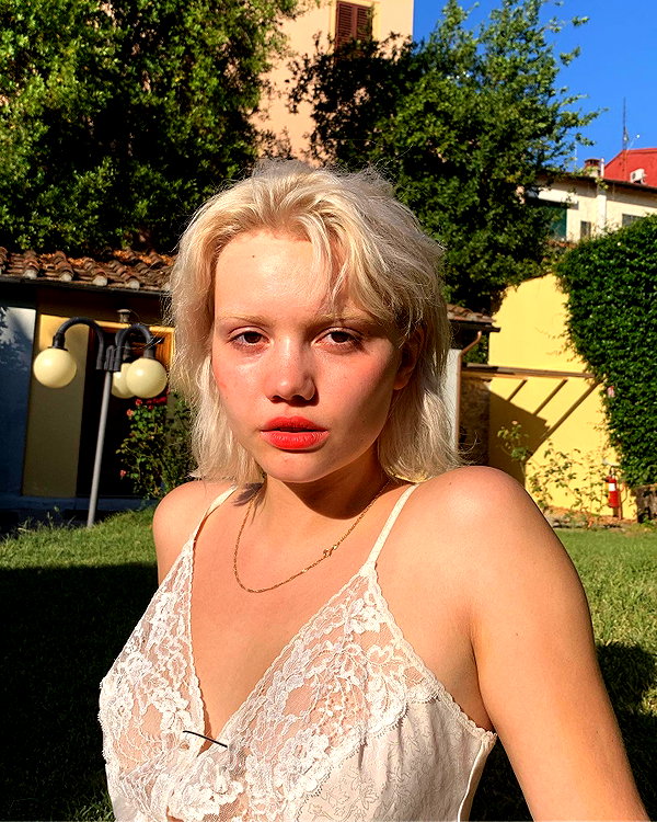 florenceros.e instagram image archive image