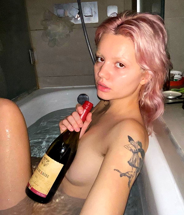 florenceros.e instagram image archive image