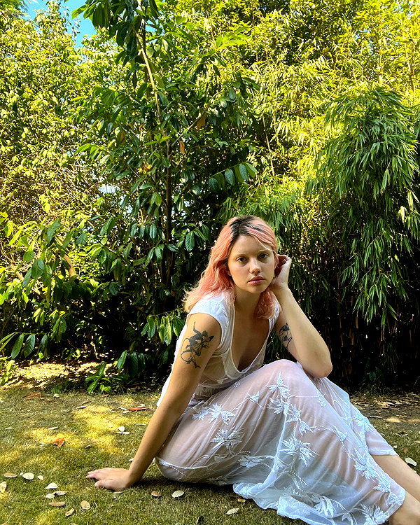 florenceros.e instagram image archive image