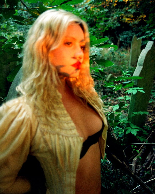 florenceros.e instagram image archive image