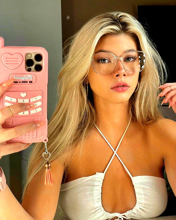 gabiciamp instagram image archive image