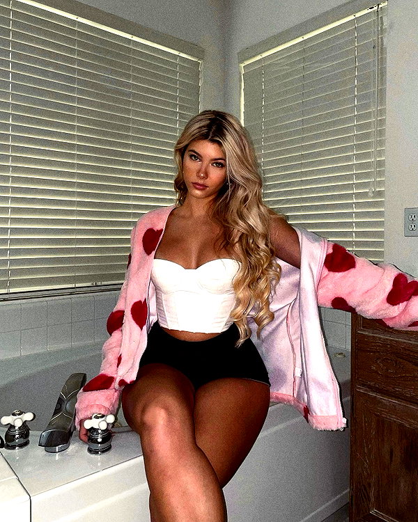 gabiciamp instagram image archive image