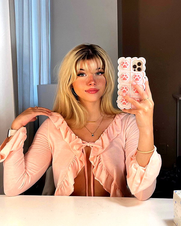 gabiciamp instagram image archive image