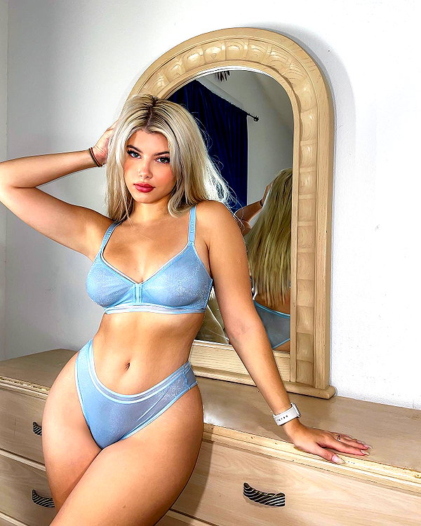 gabiciamp instagram image archive image