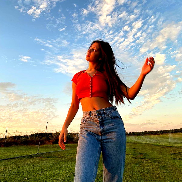 gal_laniado instagram image archive image