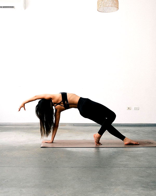 gal_laniado instagram image archive image