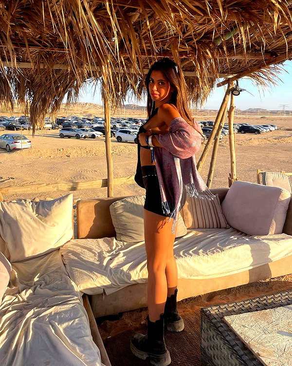 gal_laniado instagram image archive image