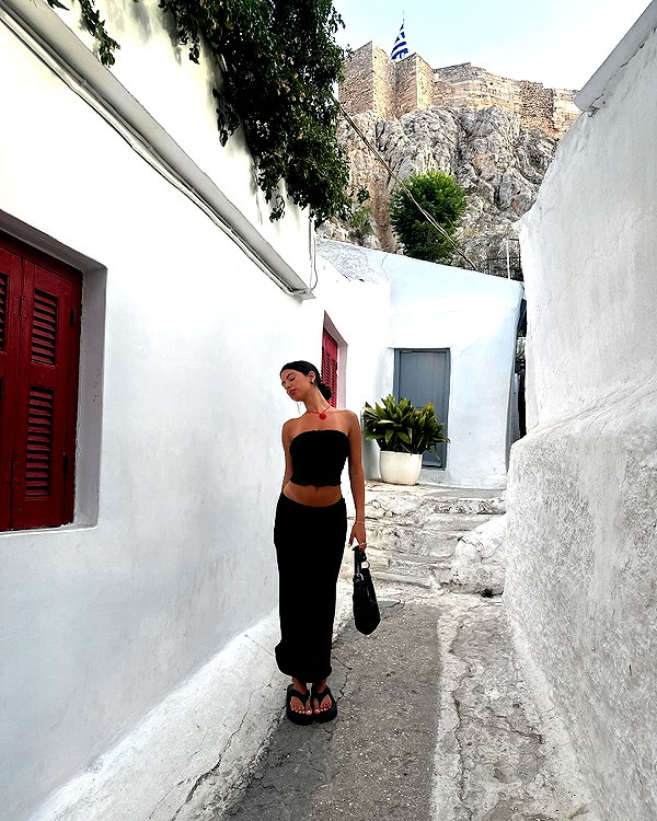 gal_laniado instagram image archive image
