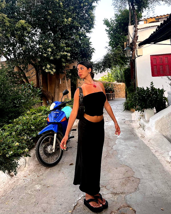 gal_laniado instagram image archive image