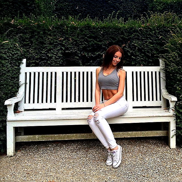 galina.dub instagram image archive image