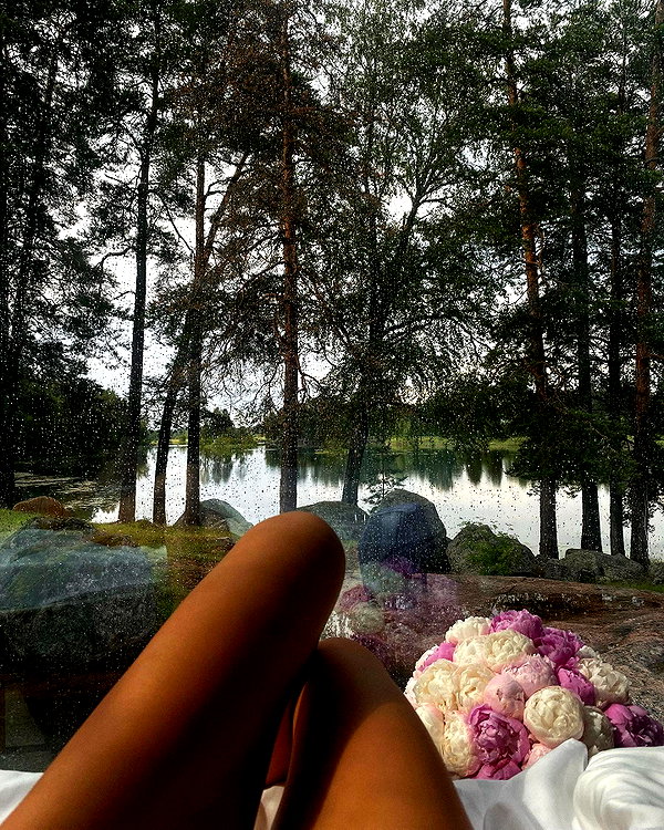 galina.dub instagram image archive image