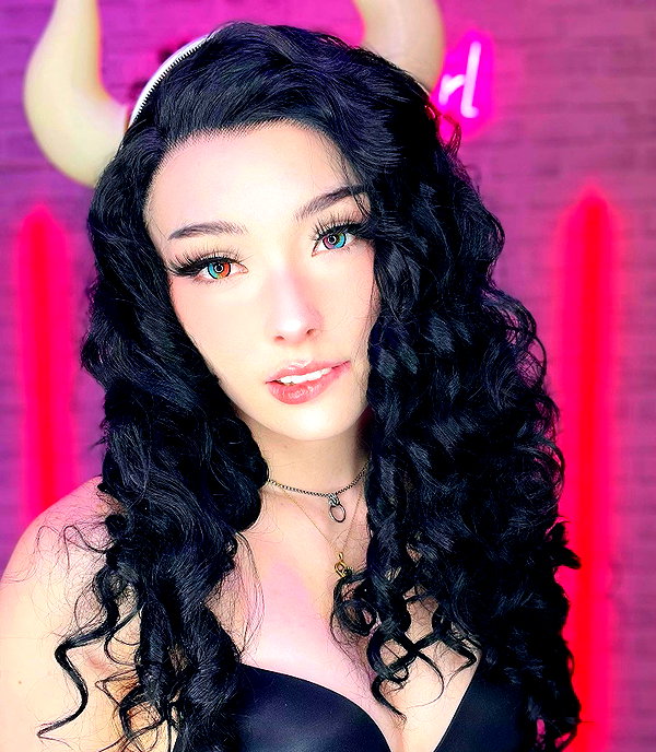 garden.variety.egirl instagram image archive image