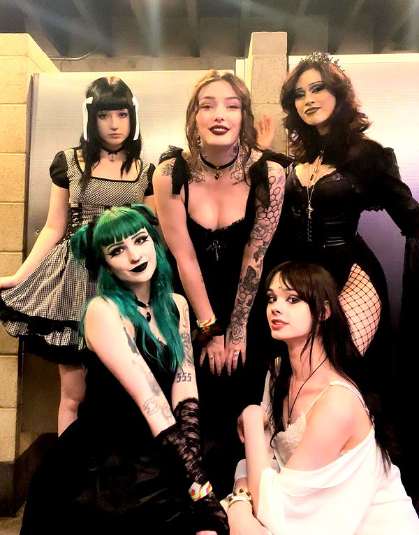 garden.variety.egirl instagram image archive image