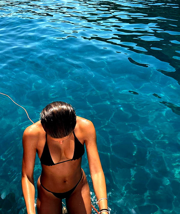giulia.monico instagram image archive image