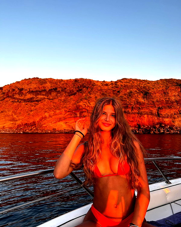 giulia.monico instagram image archive image