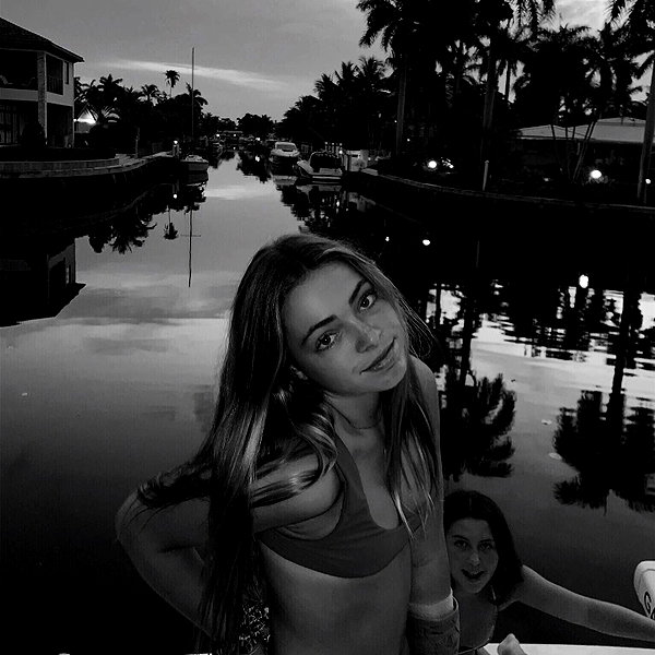 haileyy.ramirez instagram image archive image