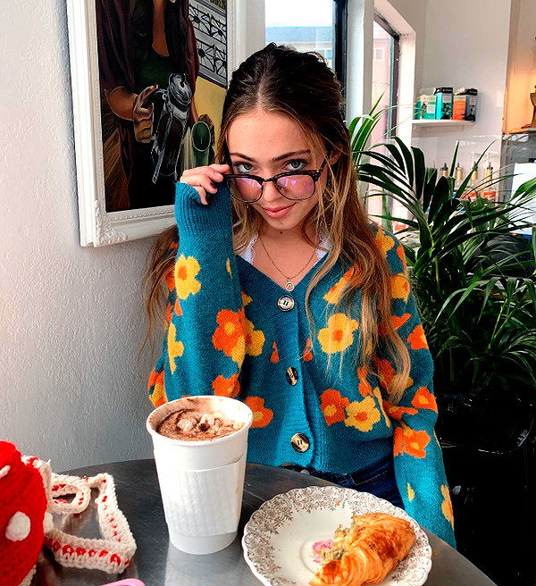 haileyy.ramirez instagram image archive image
