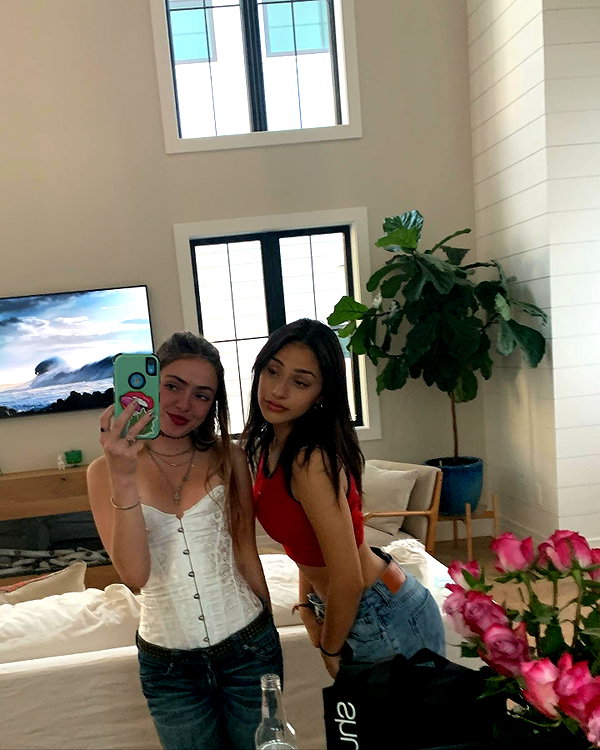 haileyy.ramirez instagram image archive image