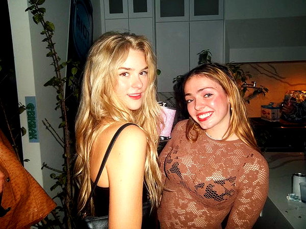 haileyy.ramirez instagram image archive image