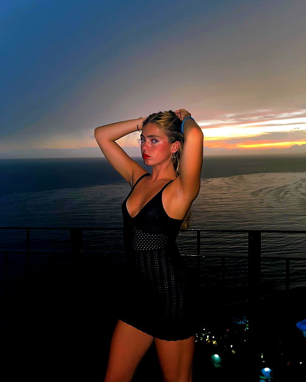 haileyy.ramirez instagram image archive image