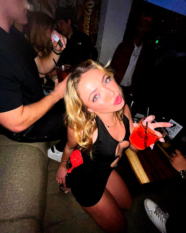 haileyy.ramirez instagram image archive image