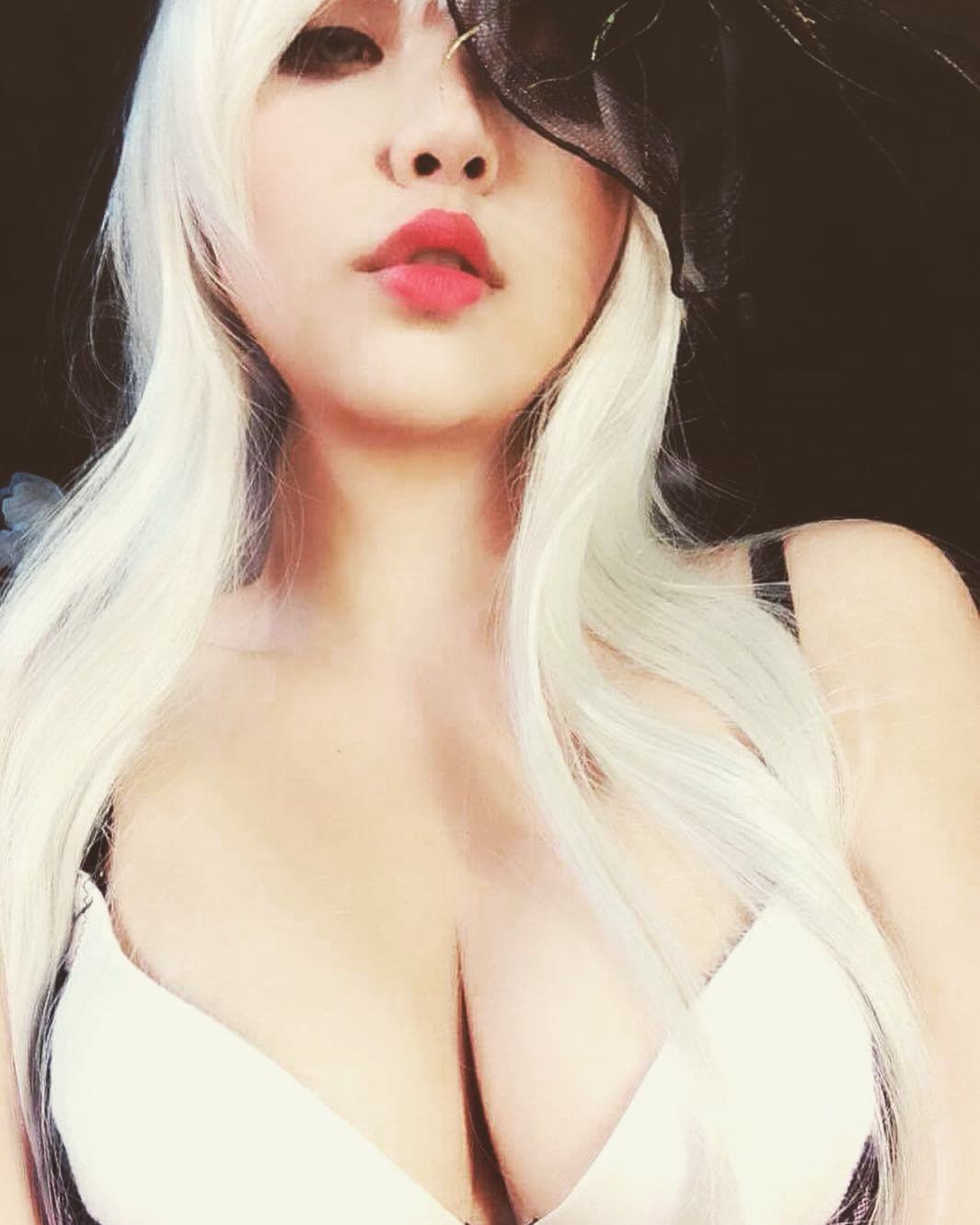 hana.bunny_bunny instagram image archive image