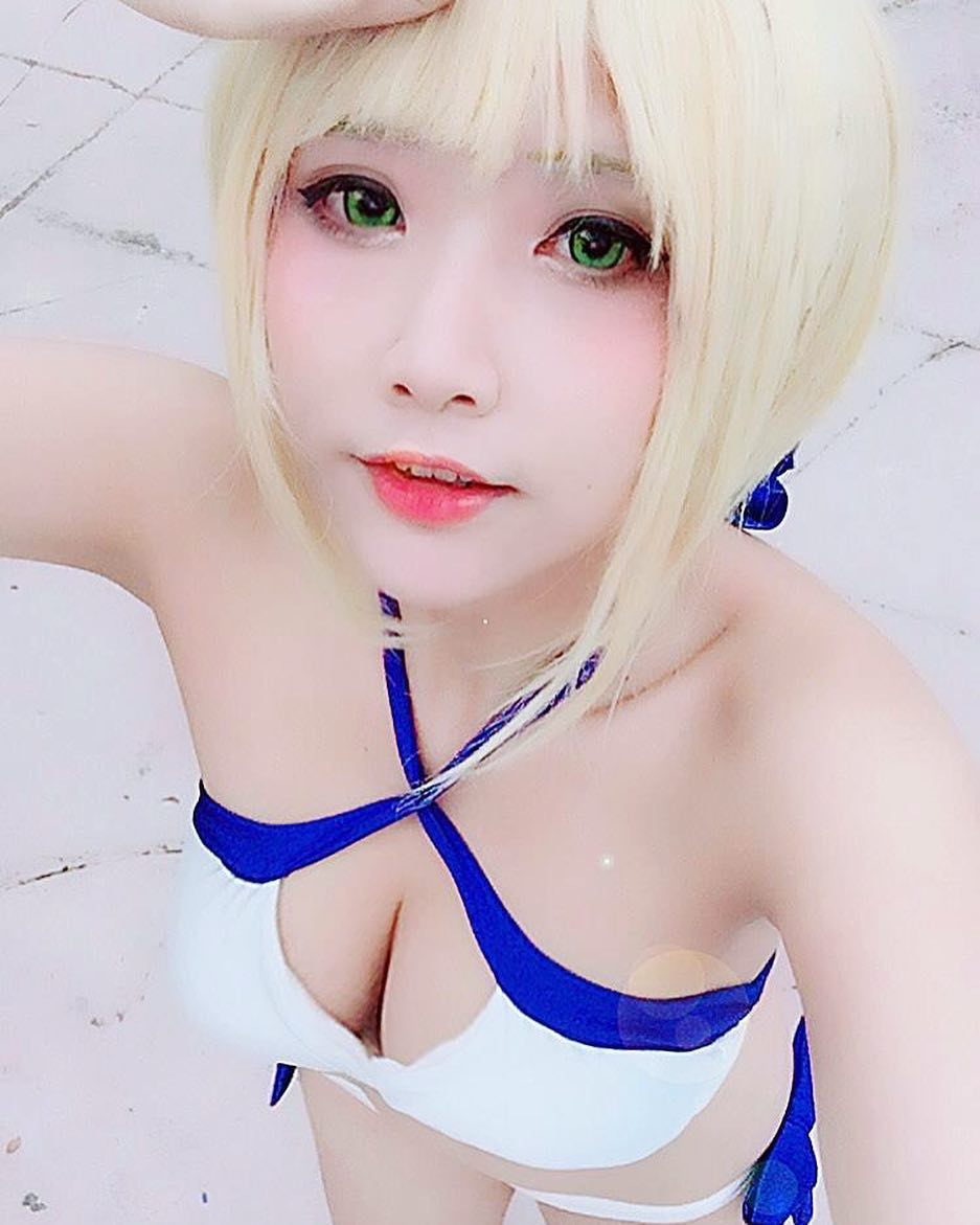 hana.bunny_bunny instagram image archive image