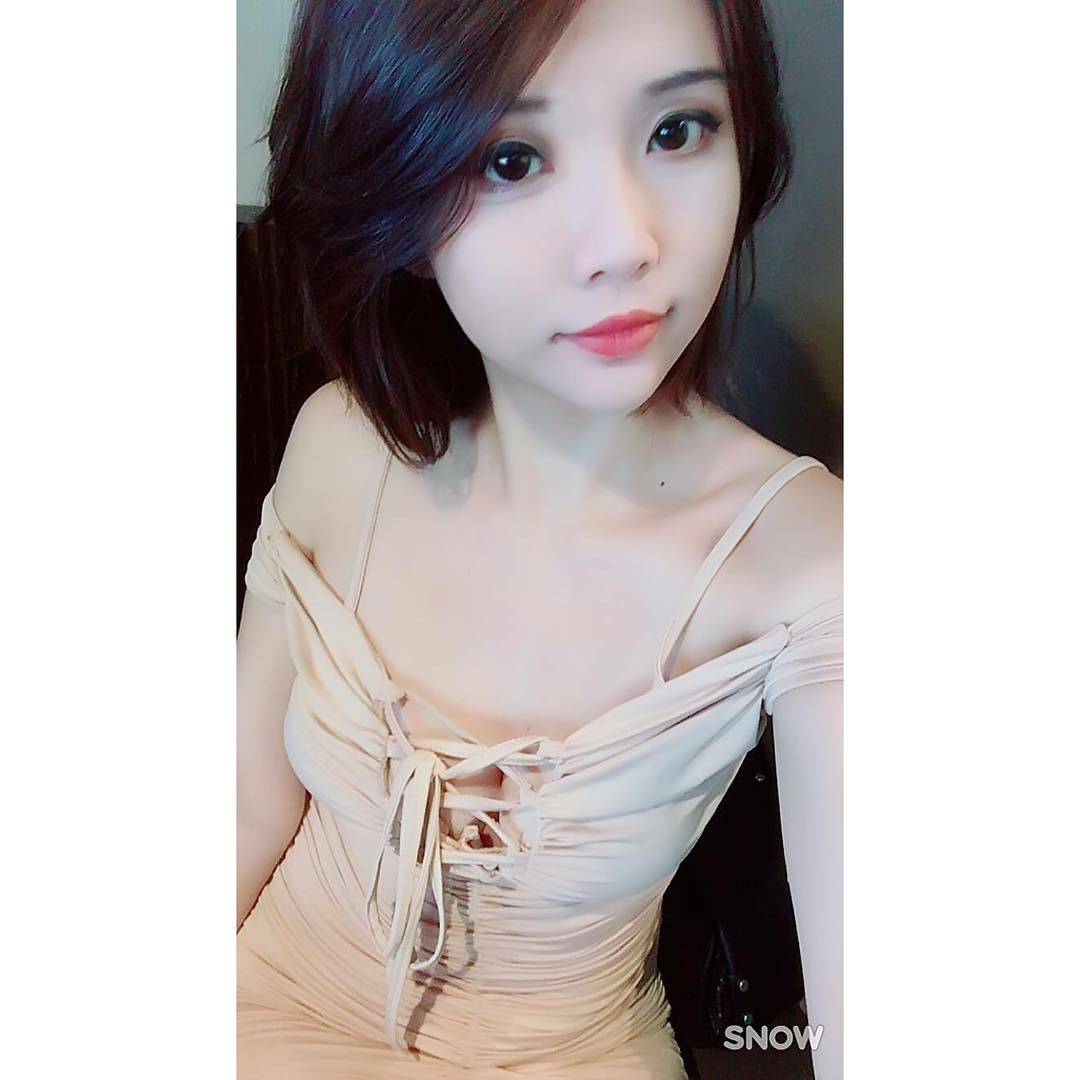 hana.bunny_bunny instagram image archive image