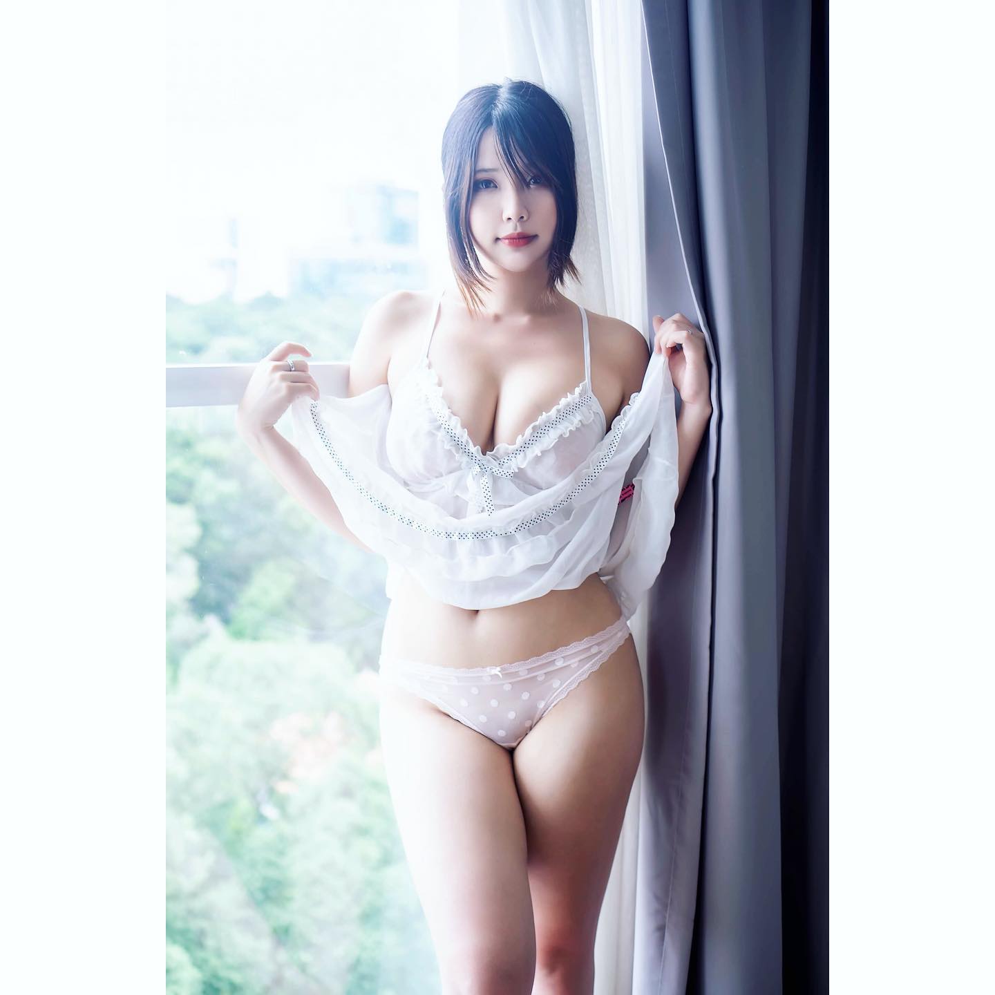 hana.bunny_bunny instagram image archive image