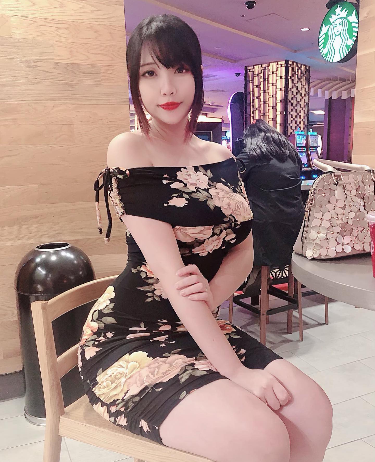 hana.bunny_bunny instagram image archive image