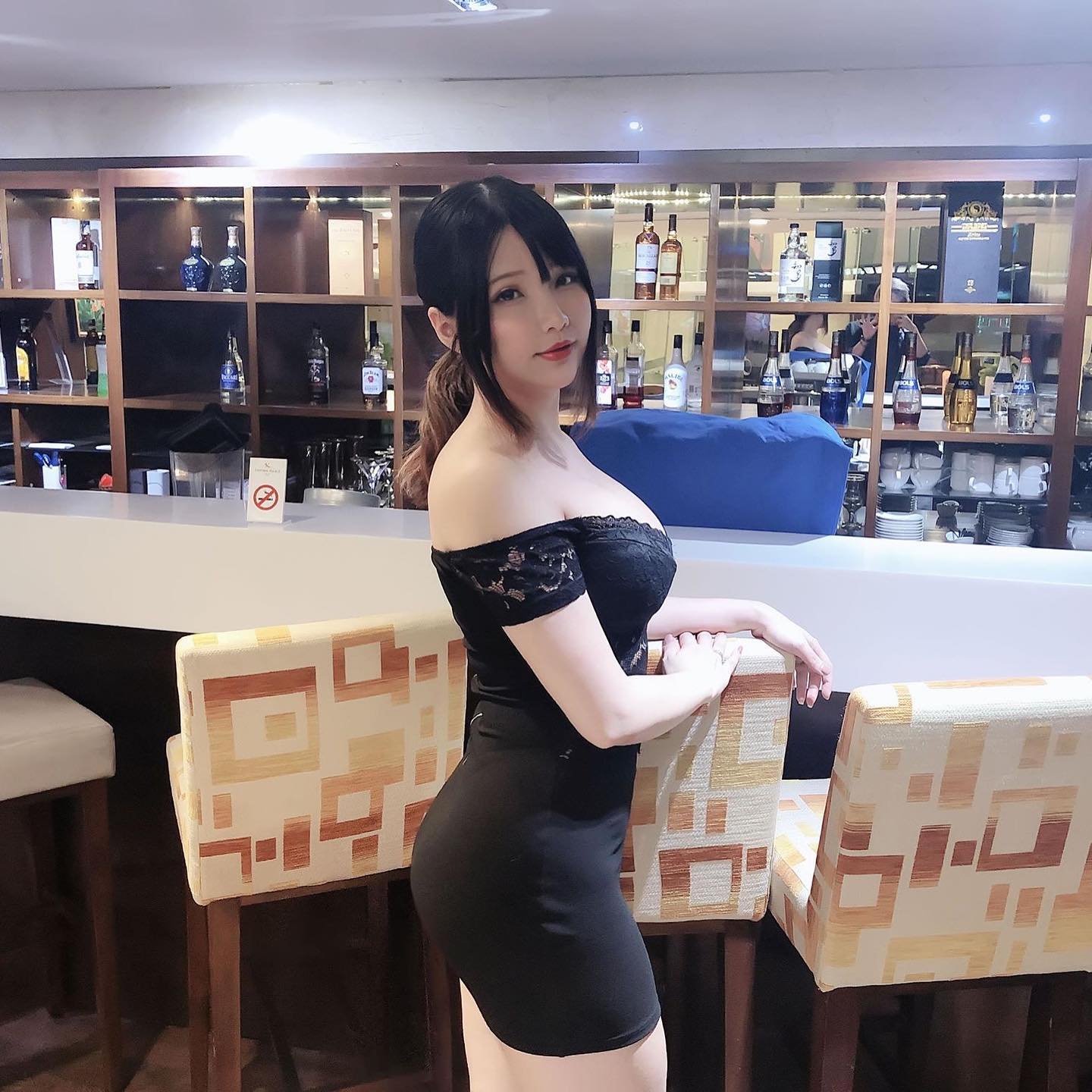 hana.bunny_bunny instagram image archive image