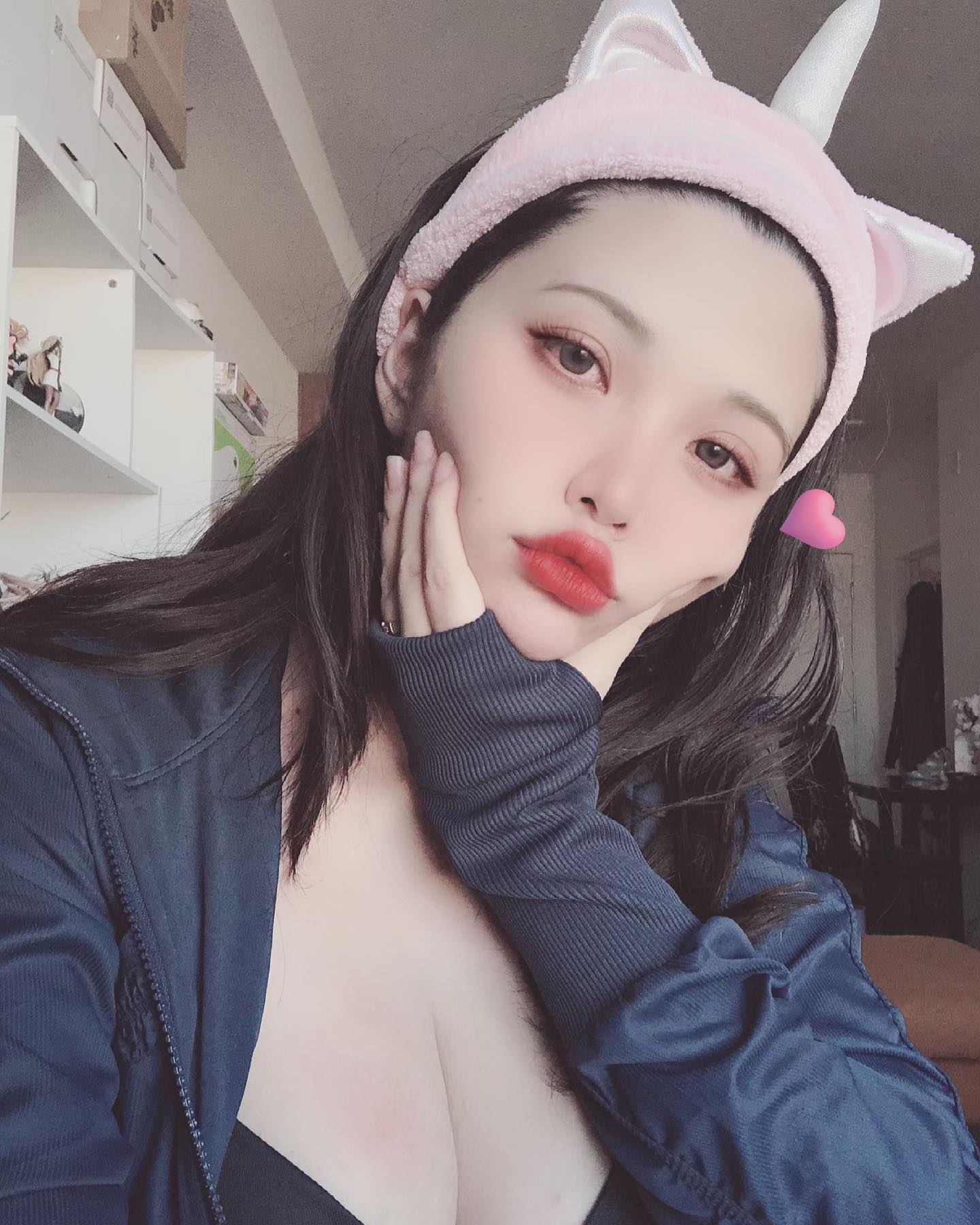 hana.bunny_bunny instagram image archive image