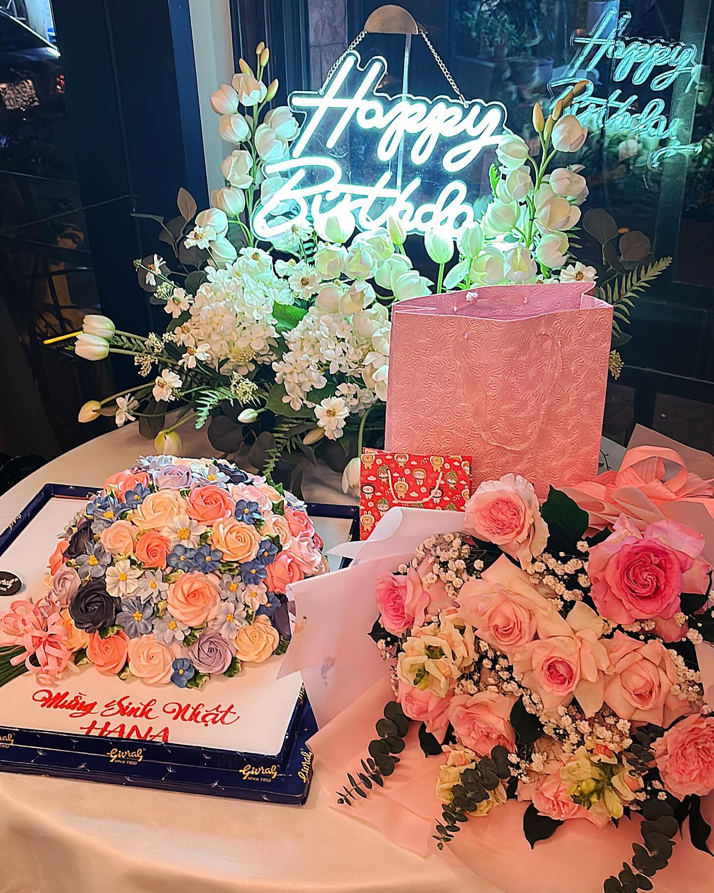 hana.bunny_bunny instagram image archive image