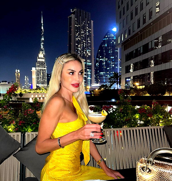 hani_bartov instagram image archive image